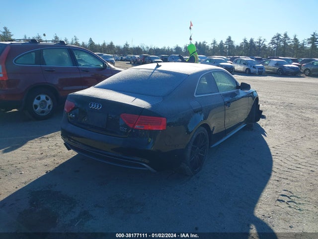 WAUMFAFR3FA032386 Audi A5 2.0t Premium