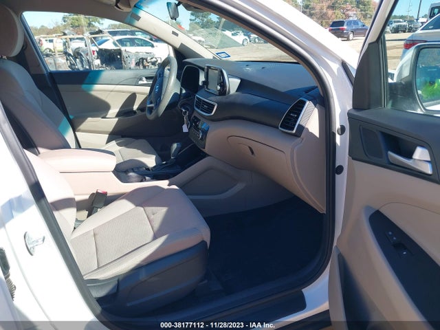 2020 HYUNDAI TUCSON SE VIN: KM8J23A41LU189719
