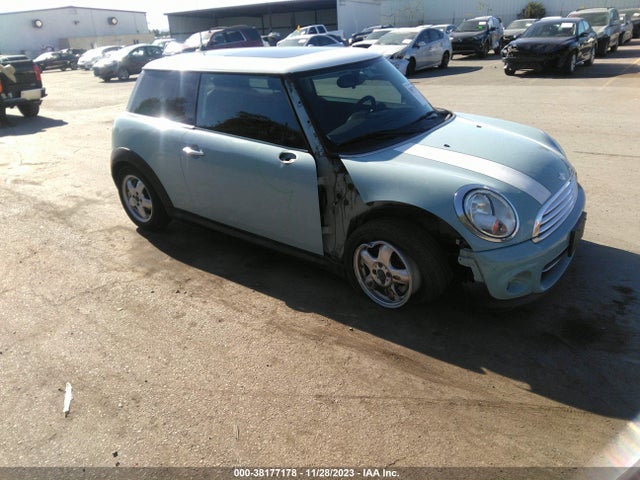 2011 MINI COOPER WMWSU3C58BT097534 Photo 0