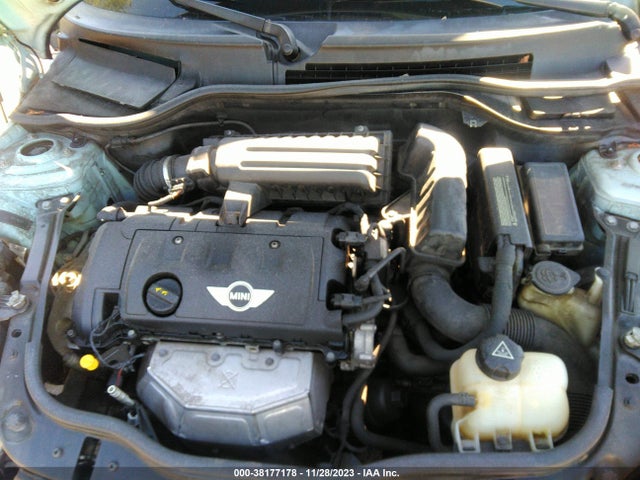 2011 MINI COOPER WMWSU3C58BT097534 Photo 9