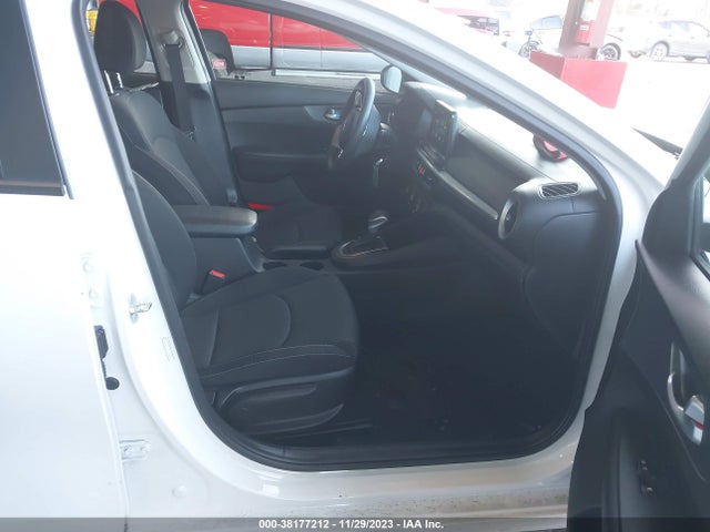2021 KIA FORTE LXS VIN: 3KPF24AD3ME292284