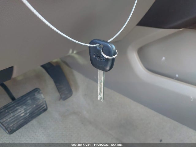 Chevrolet Tahoe Lt 2017 1GNSCBKCXHR200949 Image 11