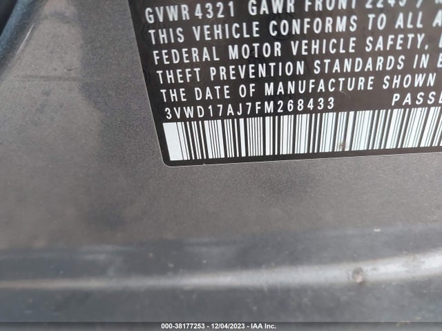 2015 VOLKSWAGEN JETTA 1.8T SE VIN: 3VWD17AJ7FM268433