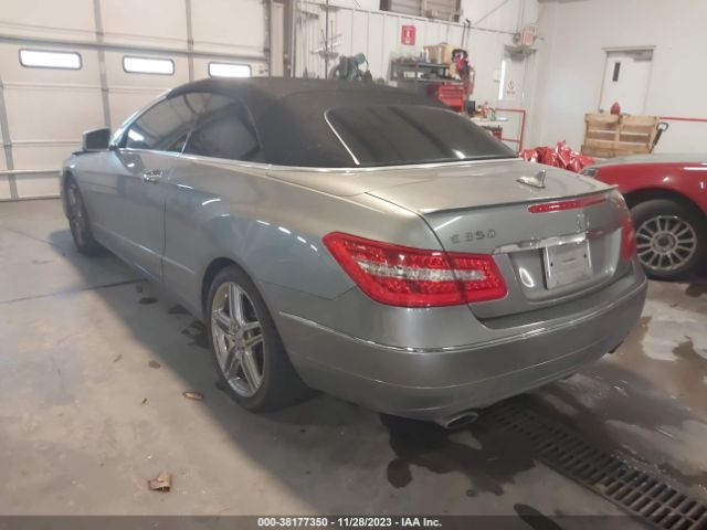 2011 MERCEDES-BENZ E 350 WDDKK5GF4BF089118 Photo 2