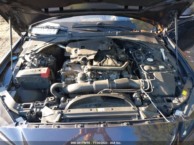 2018 JAGUAR XE SAJAE4FX6JCP24360 Photo 9