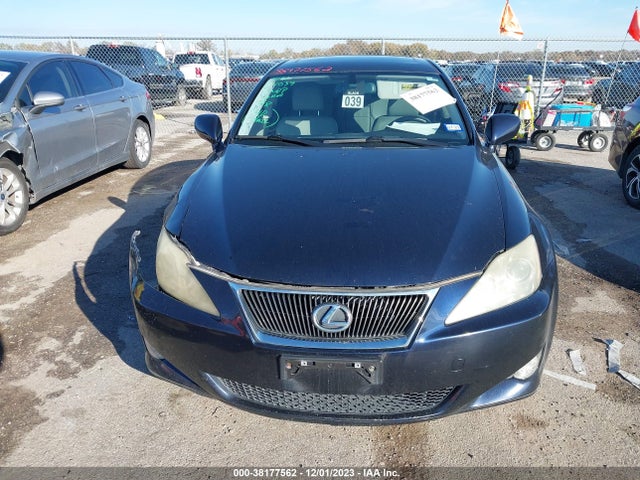 2008 LEXUS IS 250 VIN: JTHBK262685079372