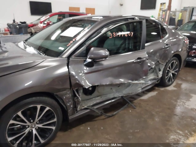 2020 TOYOTA CAMRY SE AWD VIN: 4T1M11BK2LU018785