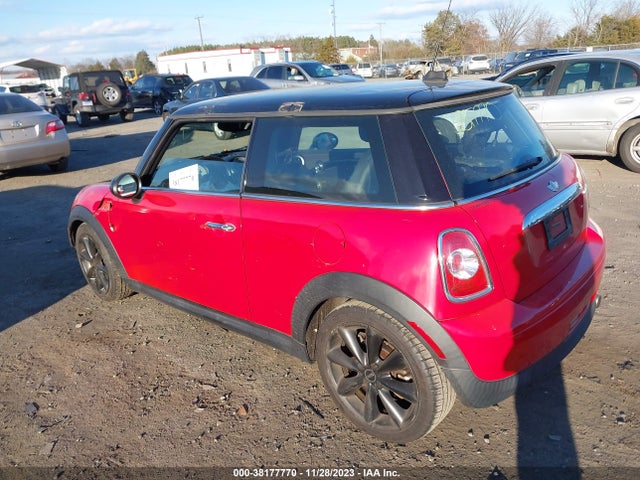 2012 MINI COOPER WMWSU3C53CT254226 Photo 2