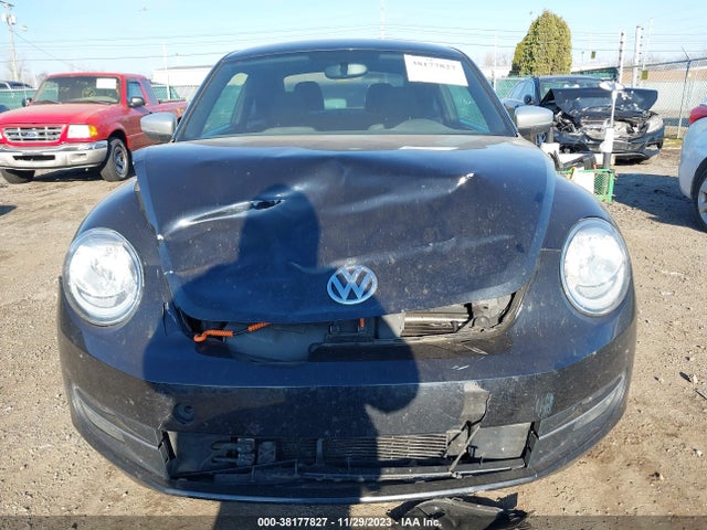 2012 VOLKSWAGEN BEETLE 2.0T TURBO LAUNCH EDITION VIN: 3VWVA7AT1CM604109