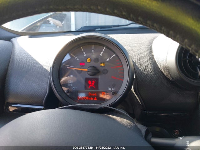 2016 MINI COOPER S COUNTRYMAN WMWZC3C51GWT10931 Photo 6