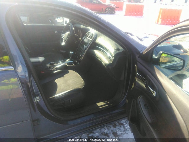 Chevrolet MALIBU 1LT 2015 1G11C5SL9FF143396 Image 5