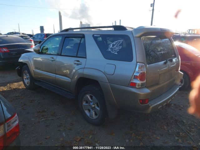 2005 TOYOTA 4RUNNER JTEBU17R550078462 Photo 2