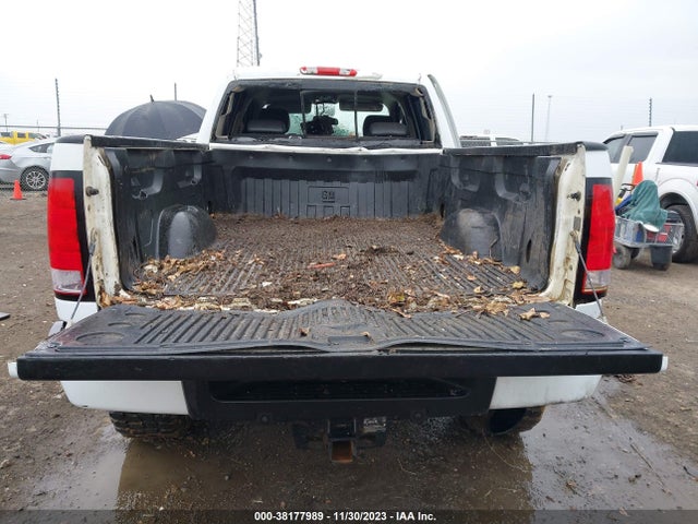2012 GMC SIERRA 2500HD DENALI VIN: 1GT125E82CF136240