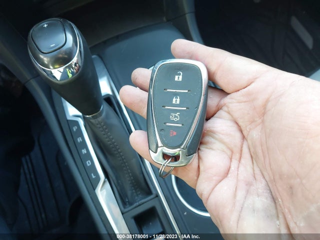 Chevrolet EQUINOX LT 2018 3GNAXJEV7JS620128 Image 11