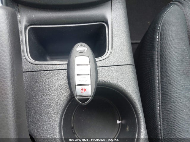 2019 NISSAN SENTRA SV VIN: 3N1AB7AP7KL627256