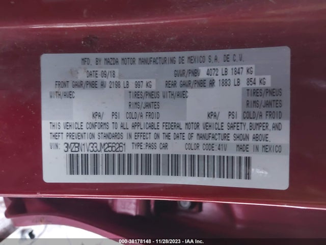 3MZBN1V33JM256261 Mazda Mazda3 Touring