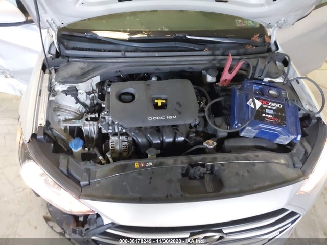 Hyundai ELANTRA SE 2018 5NPD74LF7JH282825 Image 10