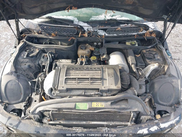 2003 MINI COOPER S WMWRE33433TD60651 Photo 9