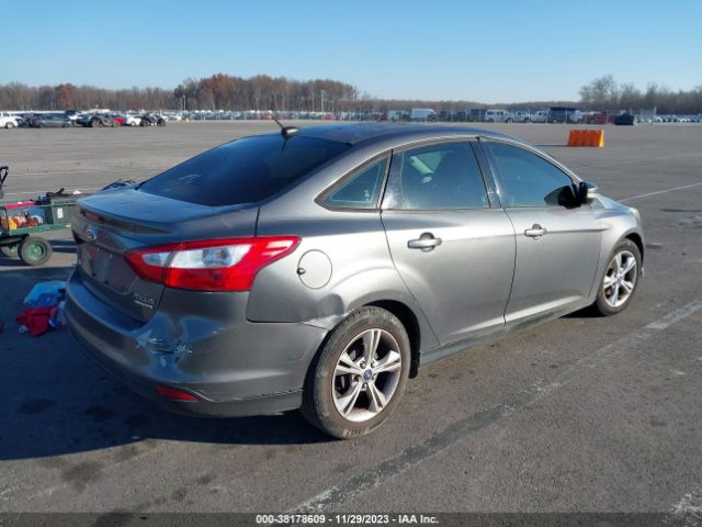 1FADP3F2XEL117667 Ford FOCUS SE