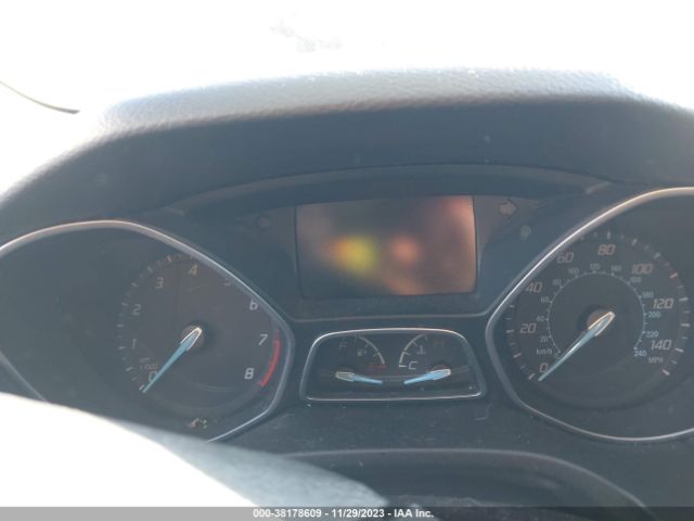 1FADP3F2XEL117667 Ford FOCUS SE