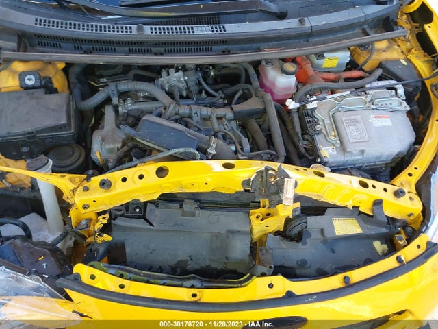 Toyota Prius C Three 2014 JTDKDTB32E1079582 Image 27