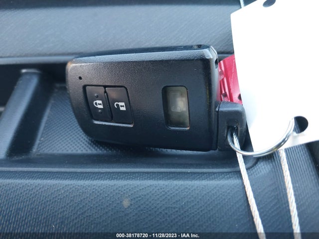 Toyota Prius C Three 2014 JTDKDTB32E1079582 Image 28