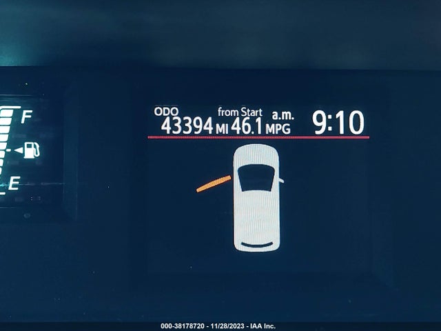 Toyota Prius C Three 2014 JTDKDTB32E1079582 Image 32