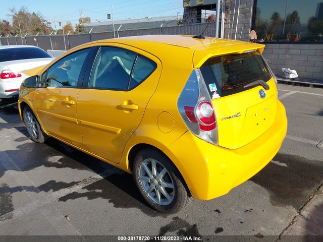 Toyota Prius C Three 2014 JTDKDTB32E1079582 Image 20