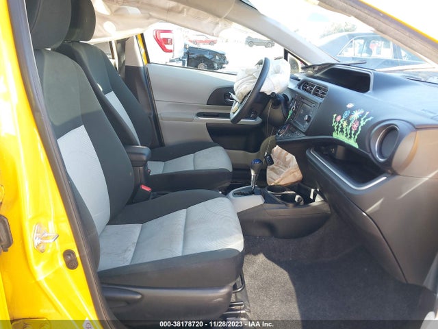 Toyota Prius C Three 2014 JTDKDTB32E1079582 Image 22