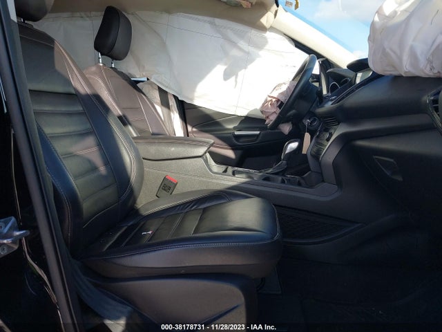 2018 FORD ESCAPE SEL VIN: 1FMCU0HD7JUD57609