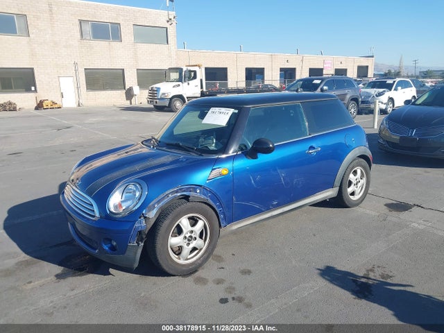 2007 MINI COOPER WMWMF33557TT53896 Photo 1