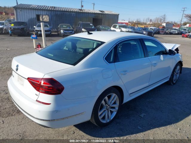 2017 VOLKSWAGEN PASSAT 1VWCT7A37HC052710 Photo 3