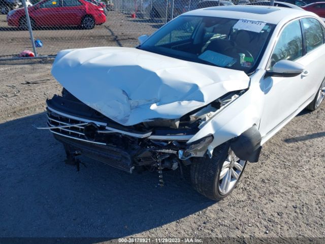 2017 VOLKSWAGEN PASSAT 1VWCT7A37HC052710 Photo 5