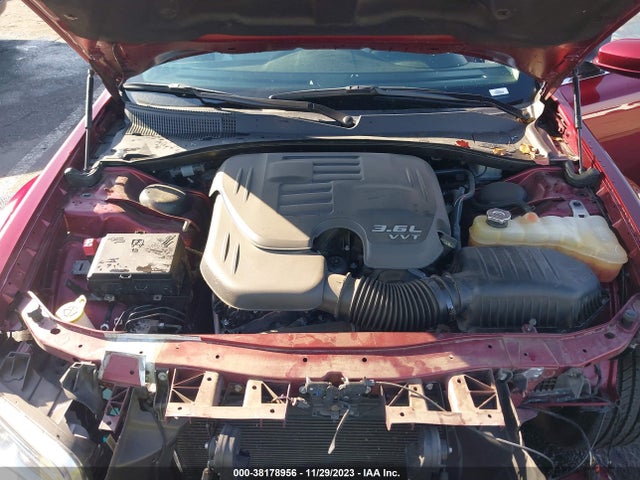 Chrysler 300 Touring 2019 2C3CCAAG3KH738948 Image 10