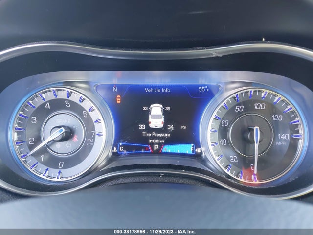 Chrysler 300 Touring 2019 2C3CCAAG3KH738948 Image 7
