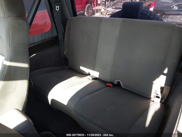 2004 JEEP WRANGLER SAHARA VIN: 1J4FA59S84P770835