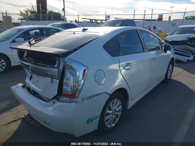 Toyota PRIUS PLUG-IN 2015 JTDKN3DP4F3070644 Image 4