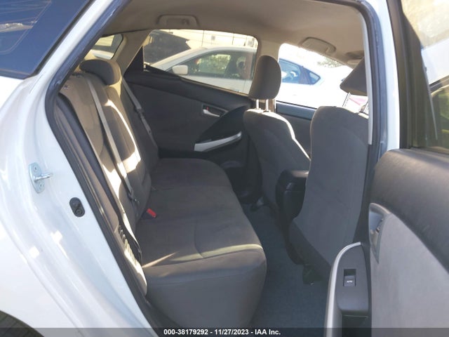 Toyota PRIUS PLUG-IN 2015 JTDKN3DP4F3070644 Image 8