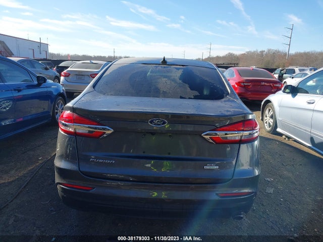 Ford FUSION SE 2019 3FA6P0HD5KR128689 Image 17