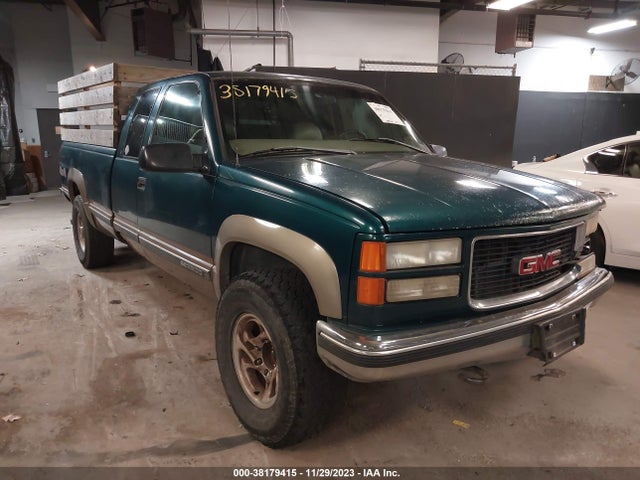1998 GMC SIERRA 2500 HD SL VIN: 1GTGK29R2WE549328