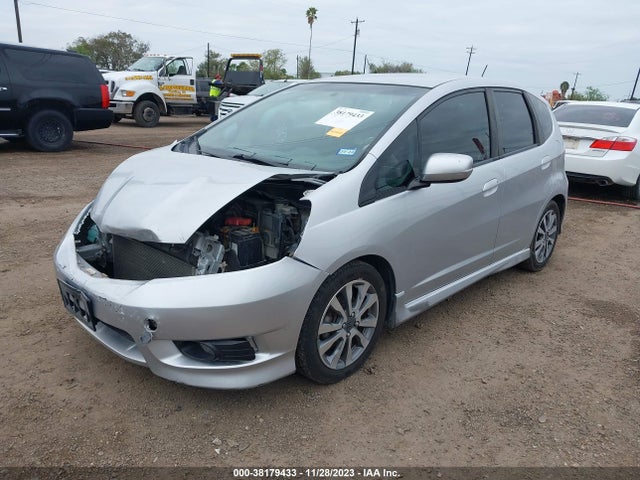 2013 HONDA FIT SPORT VIN: JHMGE8H54DC024321