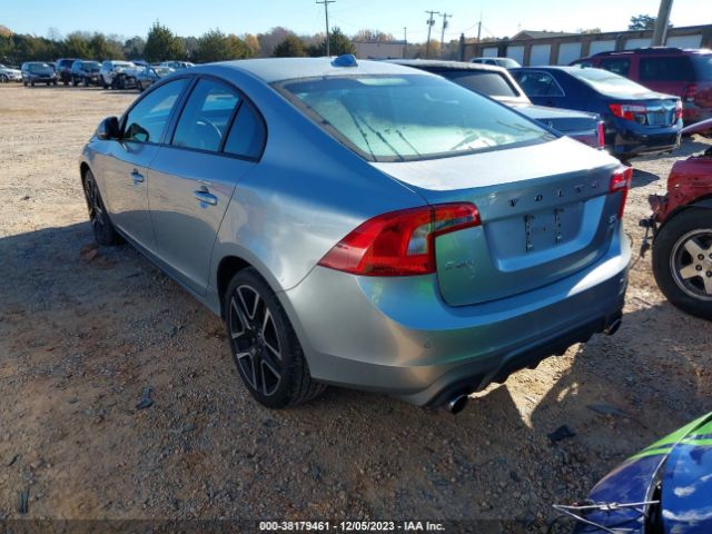 2018 VOLVO S60 YV140MTL3J2453379 Photo 2