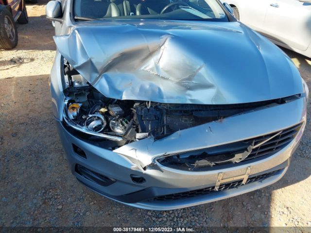 2018 VOLVO S60 YV140MTL3J2453379 Photo 5