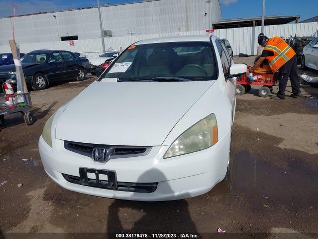 2005 HONDA ACCORD 2.4 LX VIN: 3HGCM56445G709897
