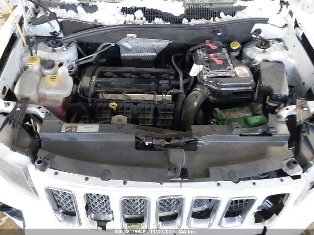 Jeep Compass Latitude 2016 1C4NJCEA9GD766821 Image 10