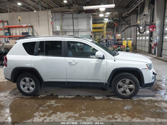 Jeep Compass Latitude 2016 1C4NJCEA9GD766821 Image 14