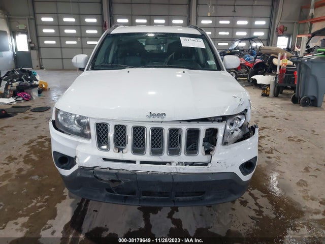 Jeep Compass Latitude 2016 1C4NJCEA9GD766821 Image 6