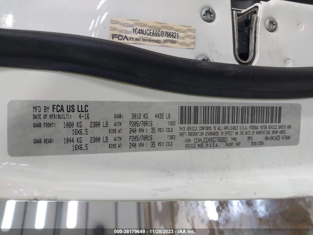 Jeep Compass Latitude 2016 1C4NJCEA9GD766821 Image 9