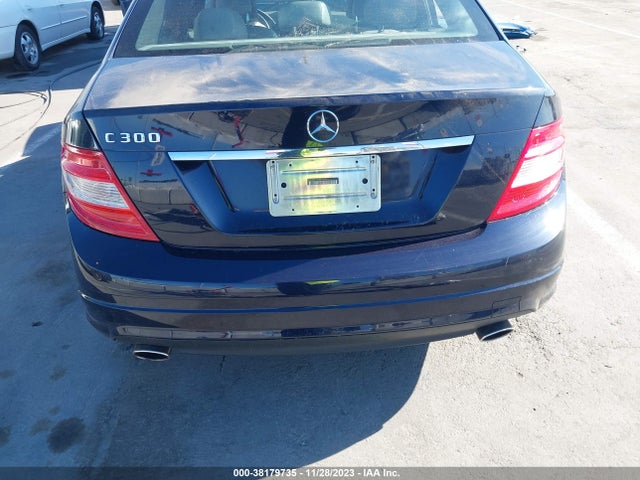 2008 MERCEDES-BENZ C 300 SPORT/LUXURY/ VIN: WDDGF54X18F070834