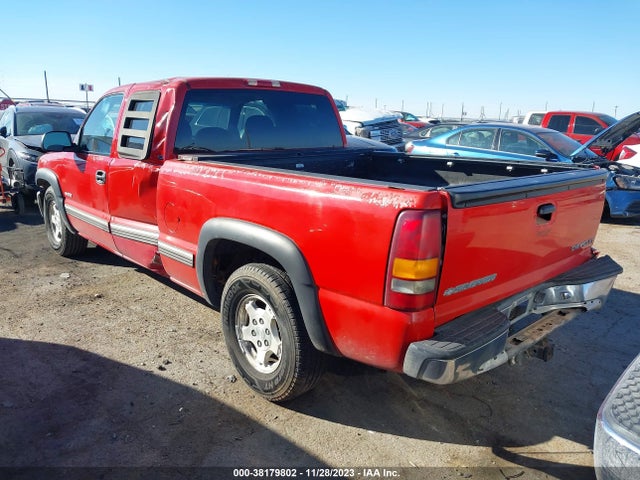 2000 CHEVROLET SILVERADO 1500 LS VIN: 2GCEC19VXY1241436